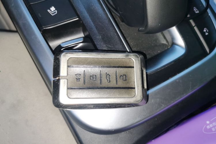 坦克300 2023款 城市版 2.0T 很有型中控内饰7001