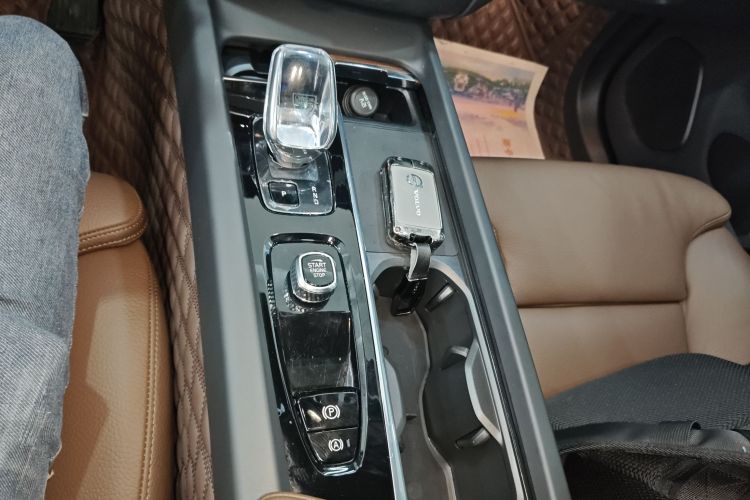 沃尔沃XC60 2025款 B5 四驱智远豪华版局部细节18