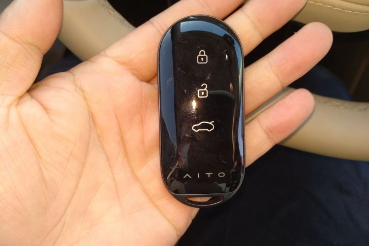 鸿蒙智行 问界M7 2024款 1.5T 后驱Plus版 5座中控内饰7001