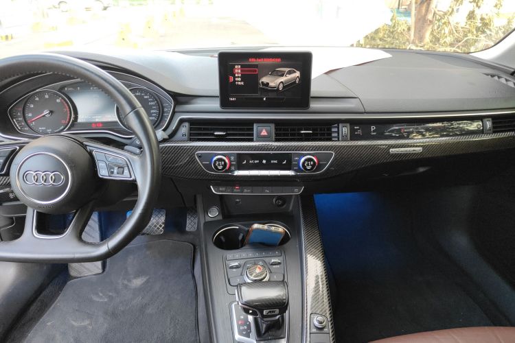 奥迪A4L 2019款 45 TFSI quattro 个性运动版 国VI中控内饰16