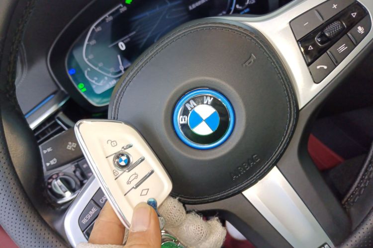 宝马5系新能源 2022款 535Le M运动套装中控内饰7001