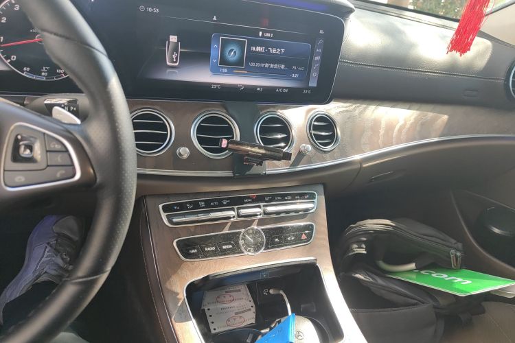 奔驰E级 2018款 改款 E 300 L 豪华型局部细节16