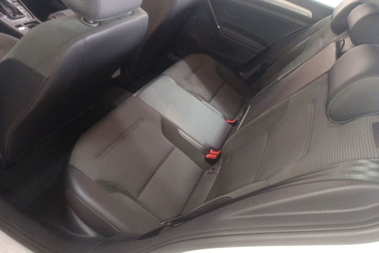 大众 高尔夫 2019款 280TSI DSG舒适型 国VI中控内饰21