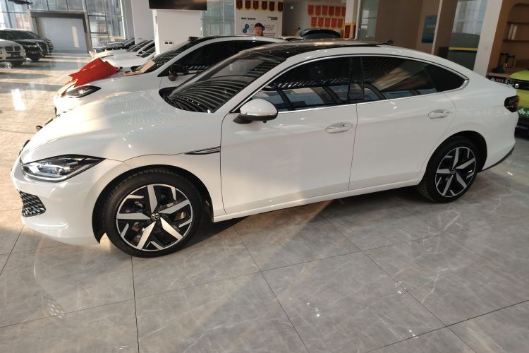 大众 2024款 凌渡L 280TSI DSG酷辣版车身外观4