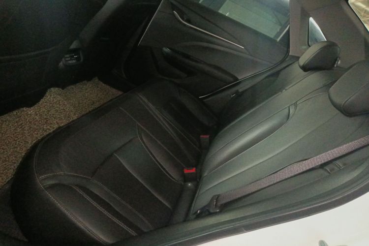 别克 英朗 2019款 18T 自动互联精英型 国VI中控内饰21