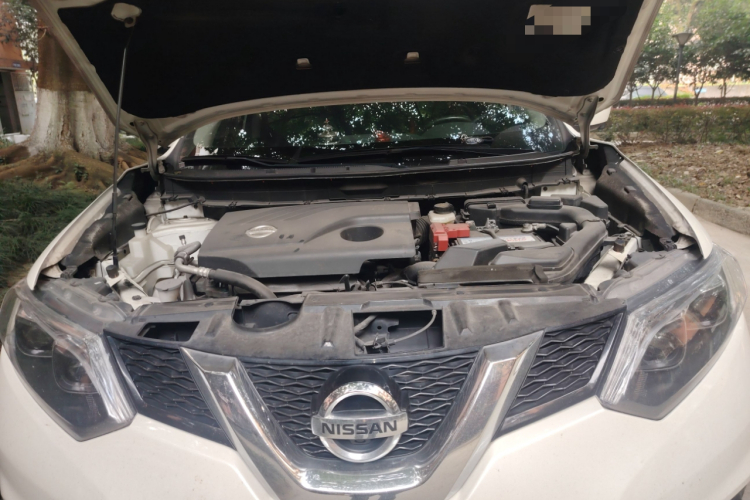 日产 奇骏 2014款 2.0L CVT舒适版 2WD局部细节24