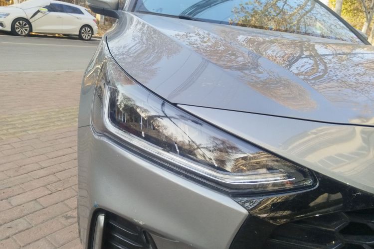 福特 福克斯 2022款 两厢 EcoBoost 180 自动竞速版车身外观8