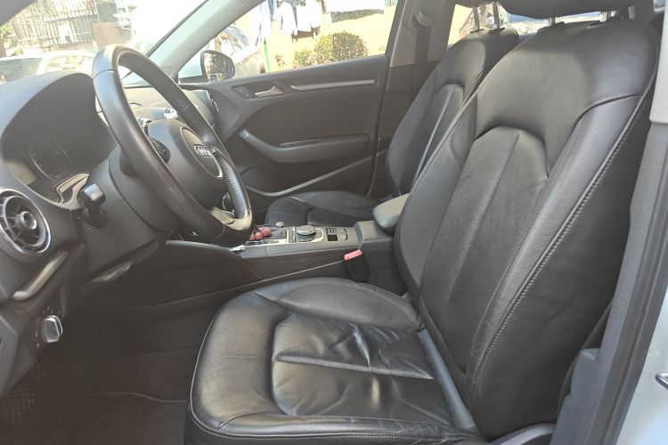 奥迪A3 2014款 Limousine 35 TFSI 自动舒适型中控内饰19