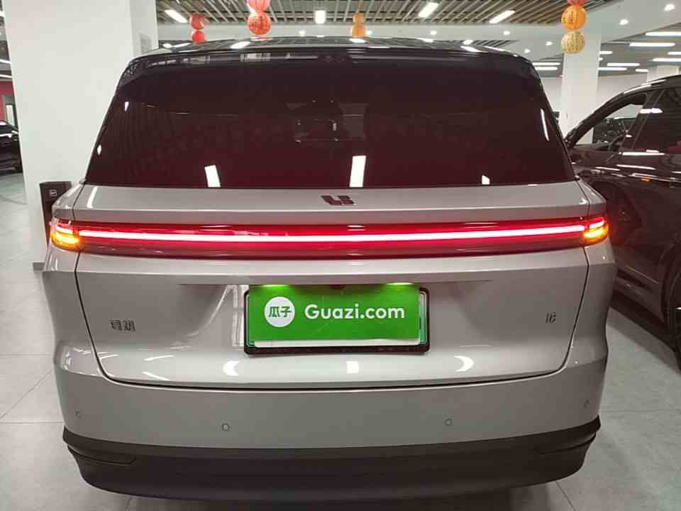 理想汽车 理想i8 2025款 标准版(3)