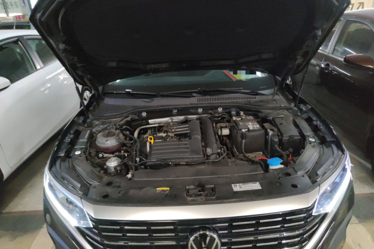 大众 帕萨特 2024款 280TSI 商务版机舱底盘24