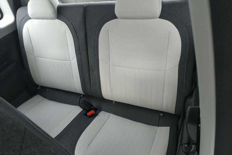 吉利银河 熊猫 2025款 210km 元气熊中控内饰21