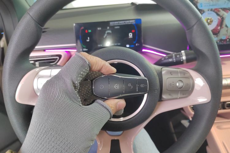 比亚迪 海鸥 2025款 305km 活力版中控内饰11