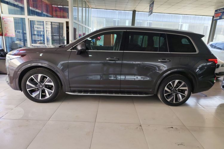 理想汽车 理想ONE 2021款 增程6座版车身外观4