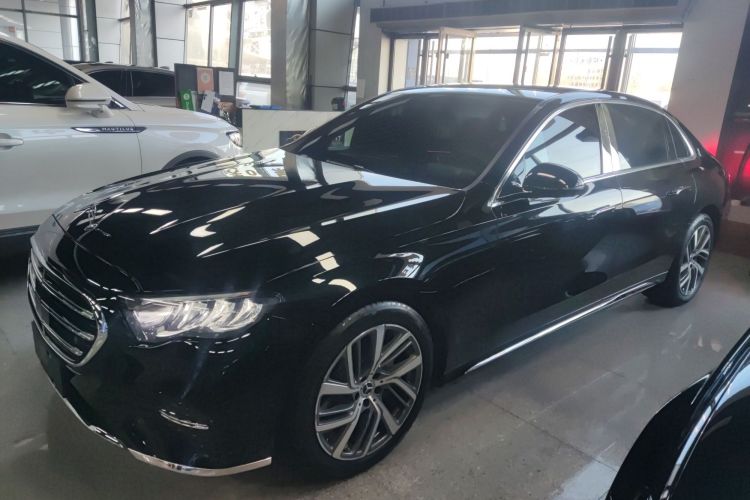 奔驰E级 2025款 E 300 L 时尚型车身外观4