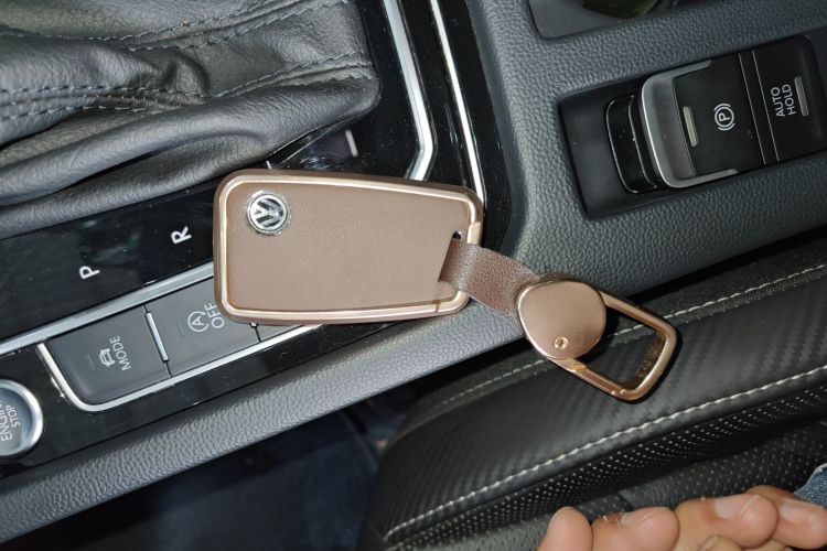 一汽-大众CC 2020款 330TSI 魅颜版 国VI中控内饰11