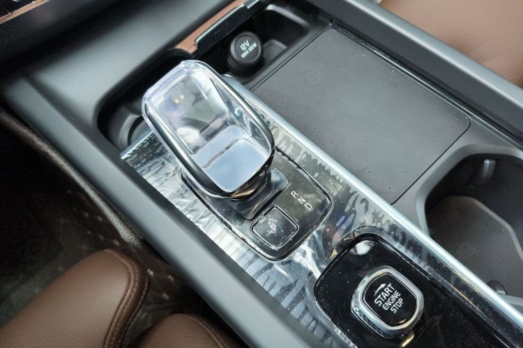 沃尔沃XC60 2025款 B5 四驱智远豪华版中控内饰18