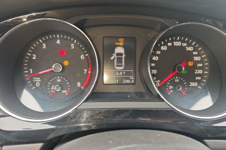 大众 速腾 2017款 180TSI 自动臻享版中控内饰14