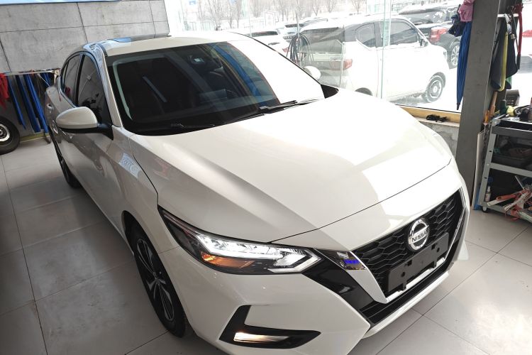 日产 轩逸 2020款 1.6L XL CVT悦享版车身外观3