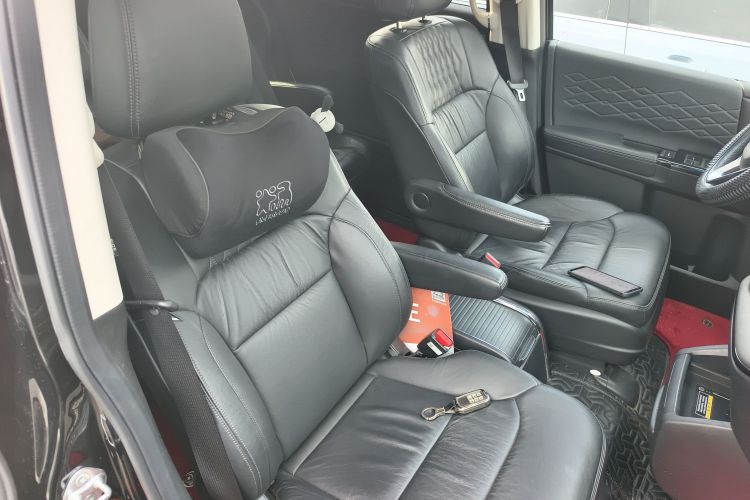 本田 艾力绅 2022款 2.0L e:HEV 豪华版局部细节41