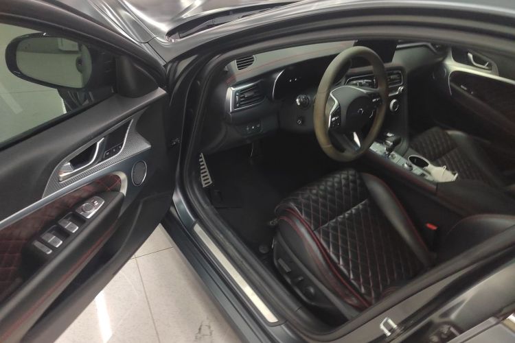 捷尼赛思G70 2021款 2.0T 四驱旗舰型中控内饰20