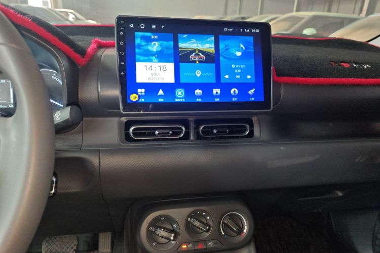 五菱汽车 五菱宏光新能源 2025款 增程式混动 50KM 舒适型局部细节16