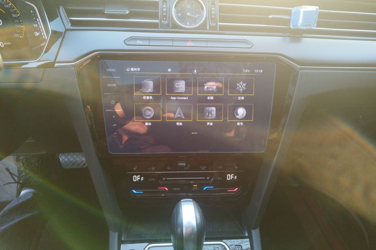 大众 迈腾 2020款 330TSI DSG 豪华型中控内饰16