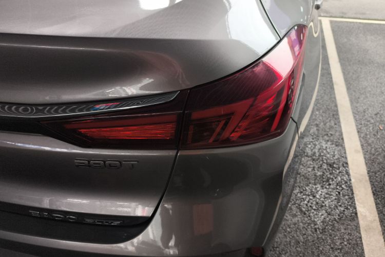 长安 逸动 2020款 PLUS 蓝鲸NE 1.4T GDI DCT旗舰型车身外观9