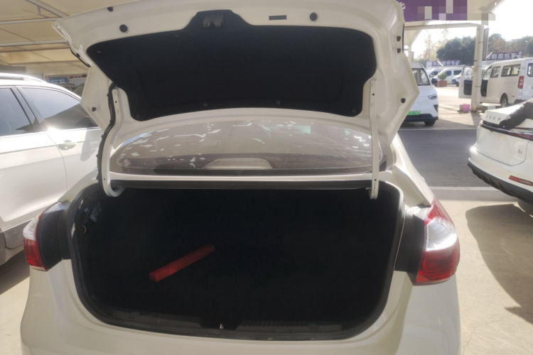 起亚K3 2016款 1.6L 自动GL局部细节23