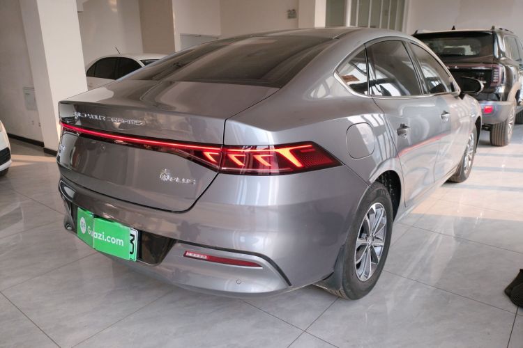 比亚迪 秦PLUS 2024款 荣耀版 DM-i 55KM领先型车身外观7