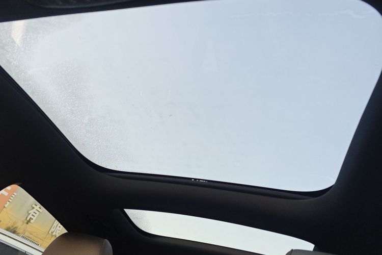 奔驰GLA 2023款 GLA 220 4MATIC中控内饰22