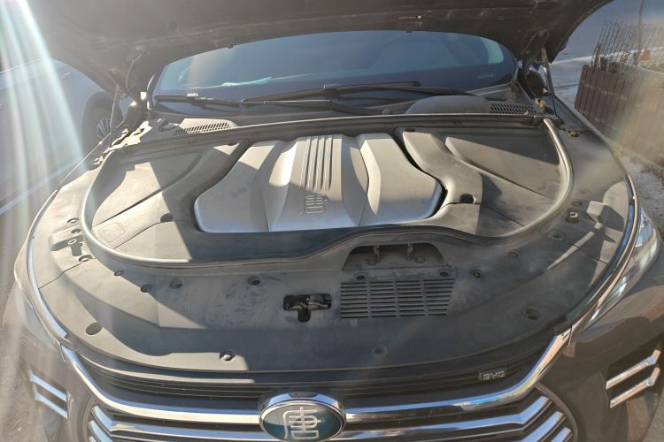 比亚迪 唐新能源 2018款 DM 2.0T 全时四驱智联创领型 7座 国V局部细节24