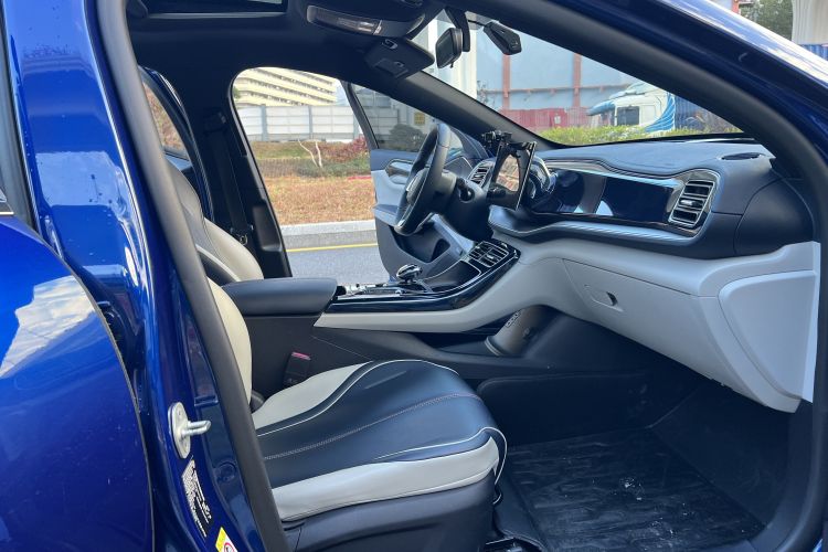 比亚迪 秦PLUS 2021款 DM-i 55KM 旗舰型局部细节41