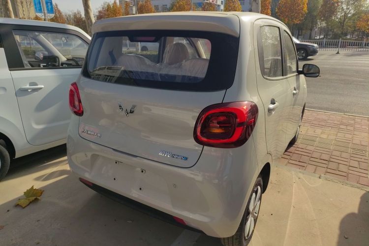 五菱汽车 宏光MINIEV 2025款 四门版 进阶款车身外观7