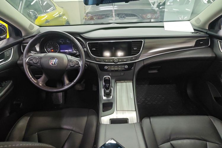 别克 君越 2022款 552T 豪华型中控内饰12