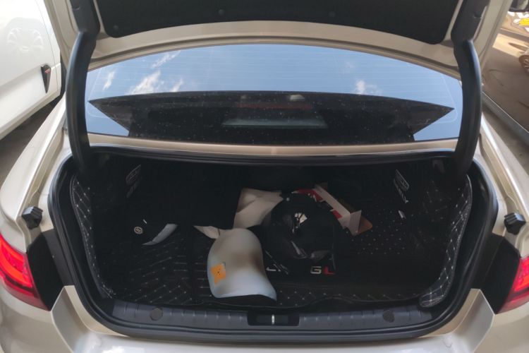 吉利汽车 帝豪GL 2021款 UP 1.4T CVT领曜型局部细节23