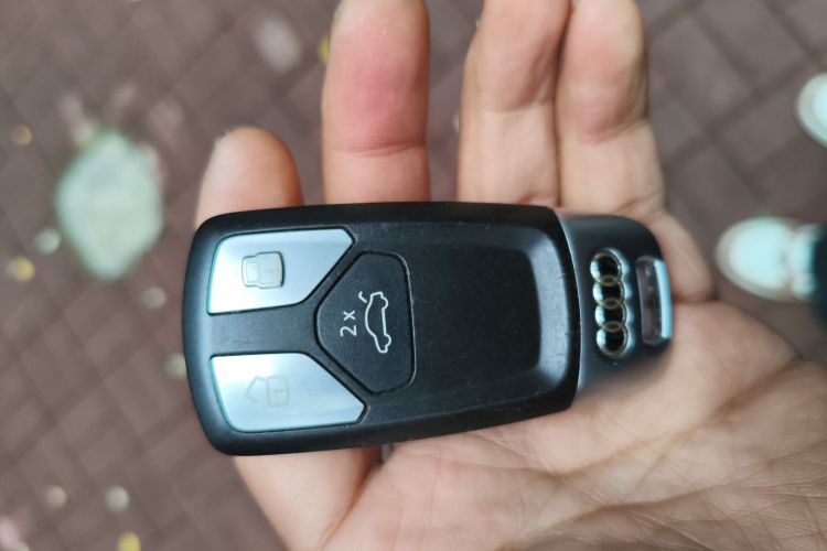 奥迪Q5L 2018款 40 TFSI 荣享时尚型 国VI中控内饰7001