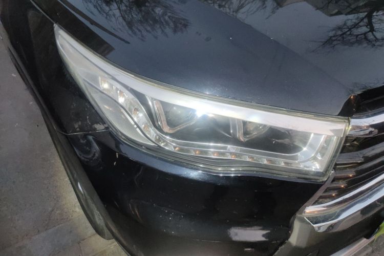 丰田 汉兰达 2015款 2.0T 四驱豪华版 7座车身外观8