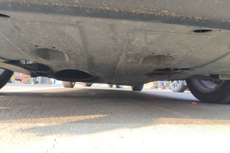 现代 领动 2016款 1.6L 自动智炫·豪华型局部细节9008