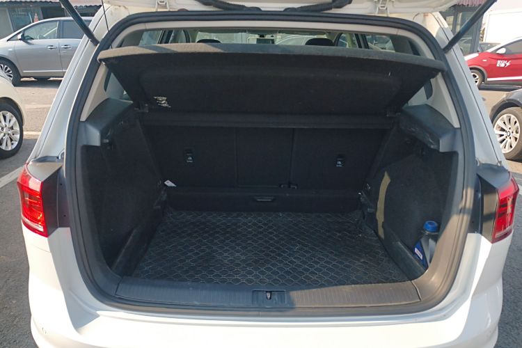 大众 高尔夫·嘉旅 2016款 230TSI 自动进取型机舱底盘23