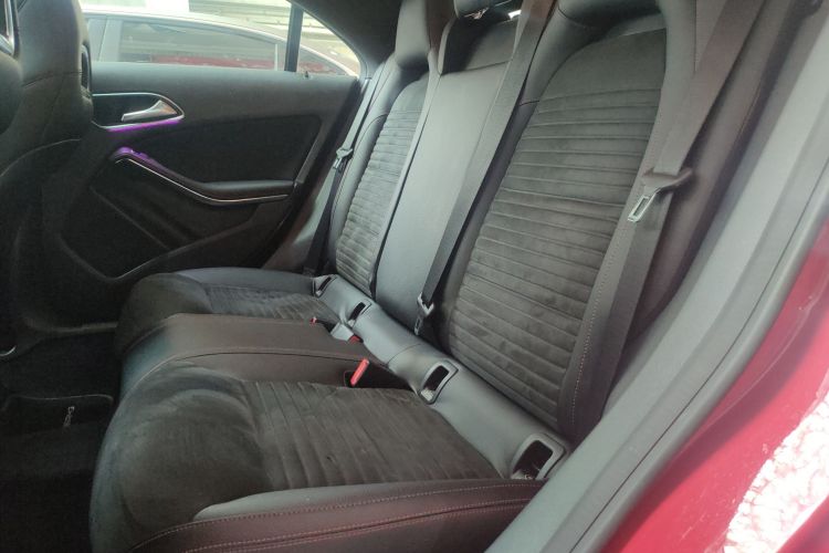 奔驰CLA 2016款 CLA 220 4MATIC中控内饰21