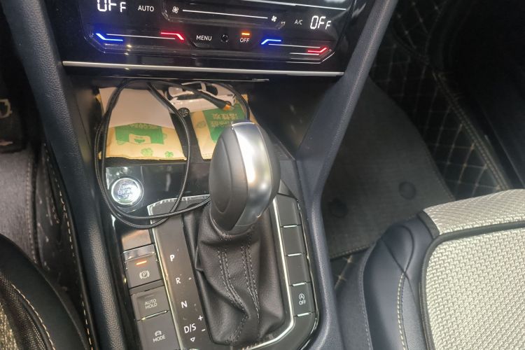 大众 途岳 2024款 300TSI 两驱满月版中控内饰18