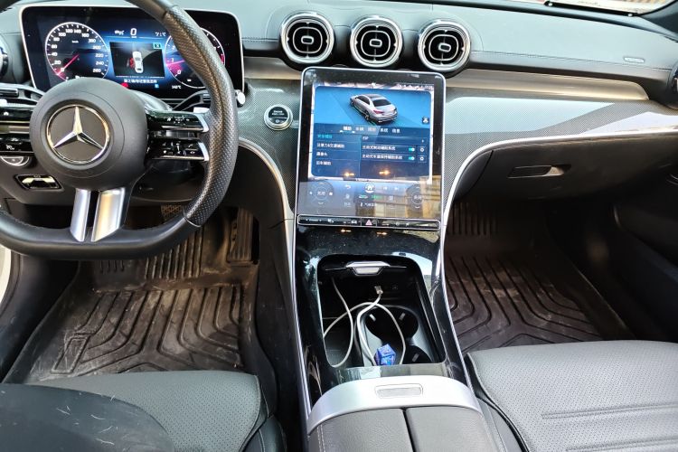 奔驰C级 2022款 改款 C 260 L 运动版中控内饰16