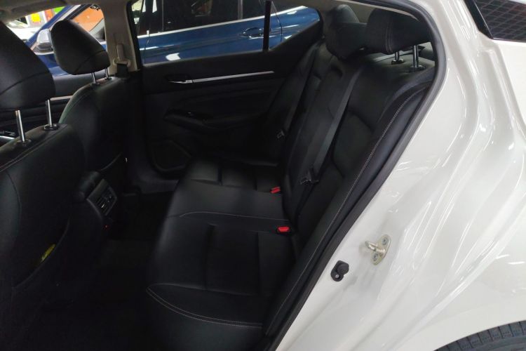 日产 天籁 2021款 2.0L XL 舒适版中控内饰7004