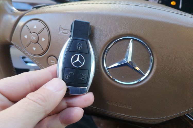 奔驰S级 2012款 S 400 L HYBRID Grand Edition中控内饰11