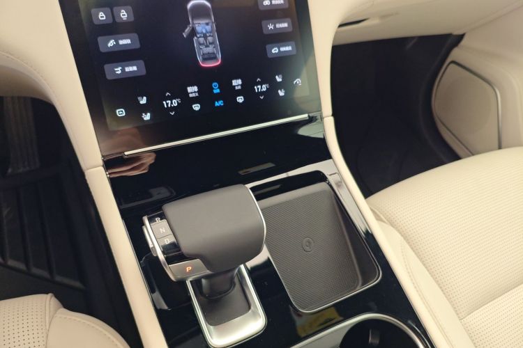 理想汽车 理想ONE 2021款 增程6座版局部细节18