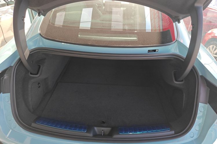 鸿蒙智行 智界S7 2025款 785km Ultra机舱底盘23