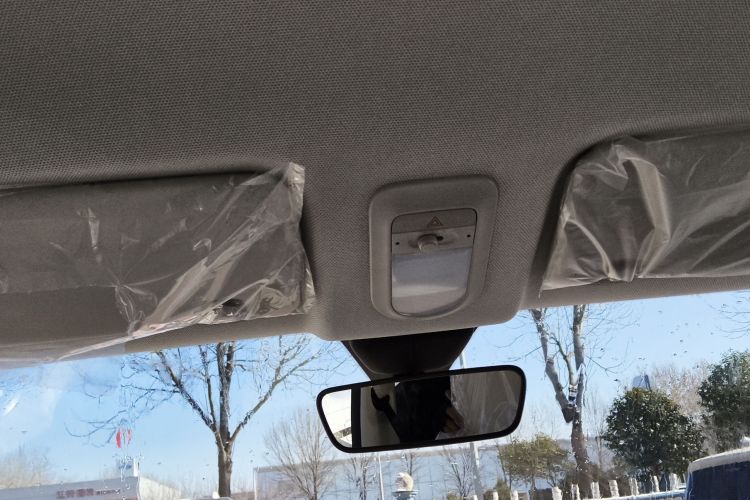 五菱汽车 宏光MINIEV 2025款 四门版 进阶款中控内饰22