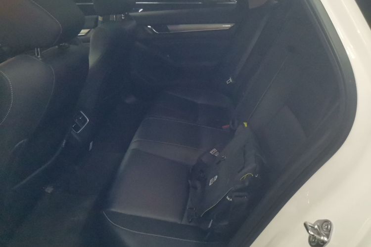 本田 英仕派 2019款 260TURBO 精致版 国VI中控内饰21