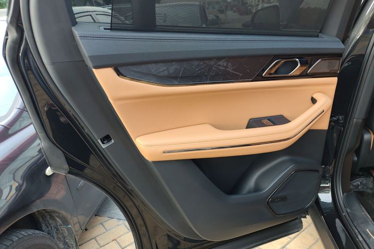 领克09 EM-P 2021款 2.0T PHEV Halo 七座中控内饰49