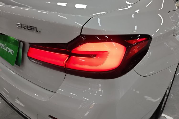 宝马5系新能源 2021款 535Le 豪华套装车身外观9